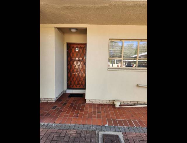 1 BEDROOM APARTMENT FOR SALE IN MMABATHO